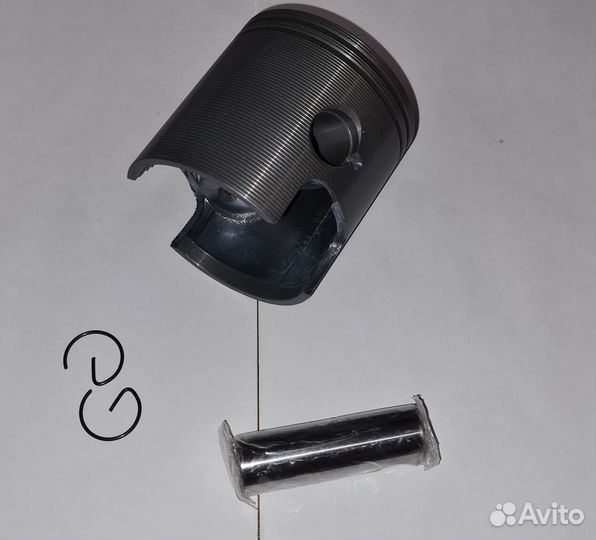 Поршень Suzuki DT40 (0.50mm) 12110-94400-0.50