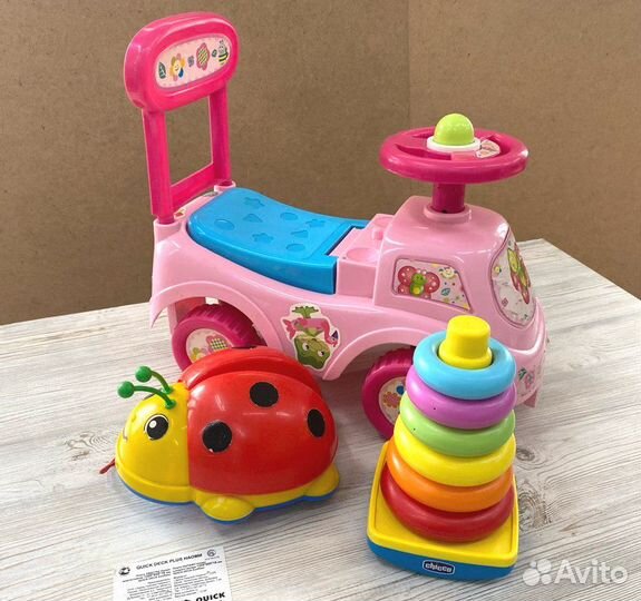 Пирамидка Chicco, машинка-беговел, божья коровка