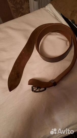 Мужской кожаный ремень коричневый