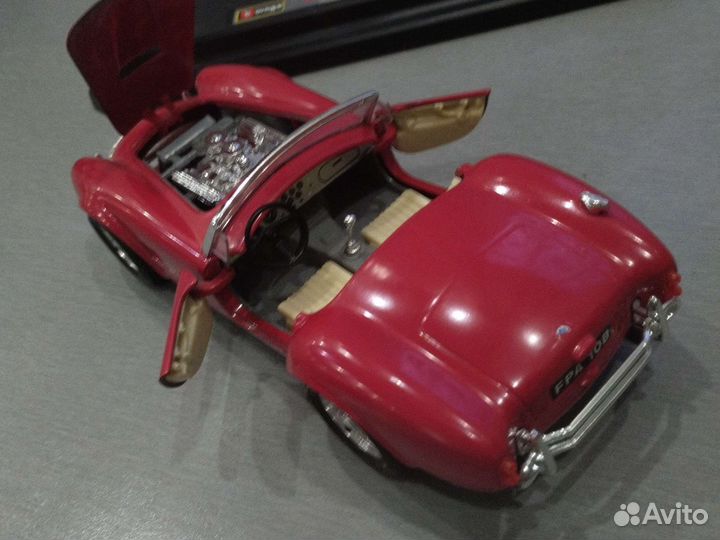 Коллекционная машинка Ford AC Cobra 427 (1965)