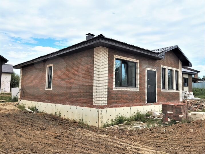 Дом 95 м² на участке 5 сот.