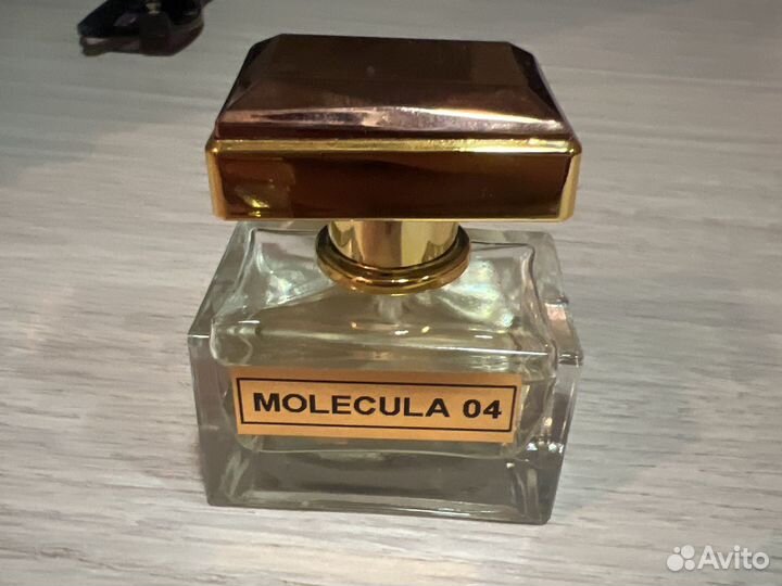 Духи женские молекула 04