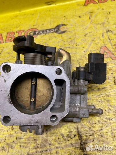 Дросельная заслонка Toyota Mark 2 1GFE 1998