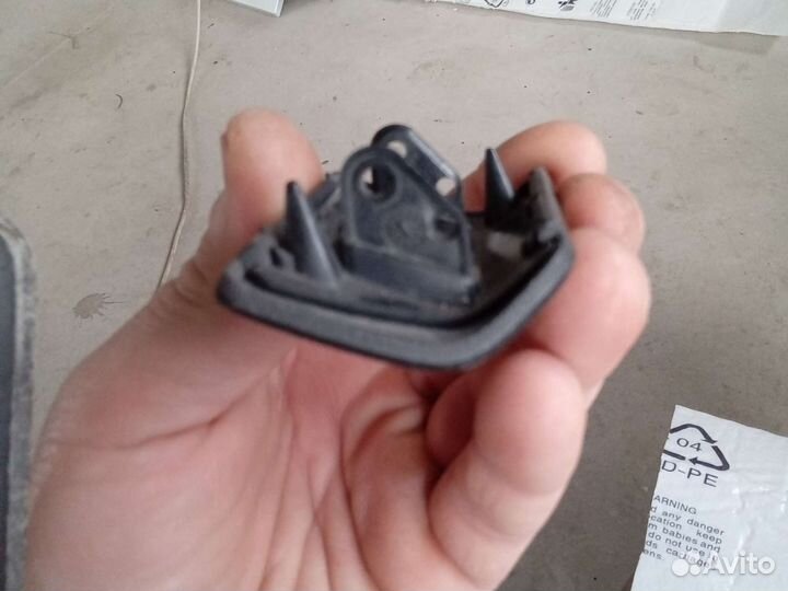 Фольксваген гольф 5 крышка фопсунки омывателя