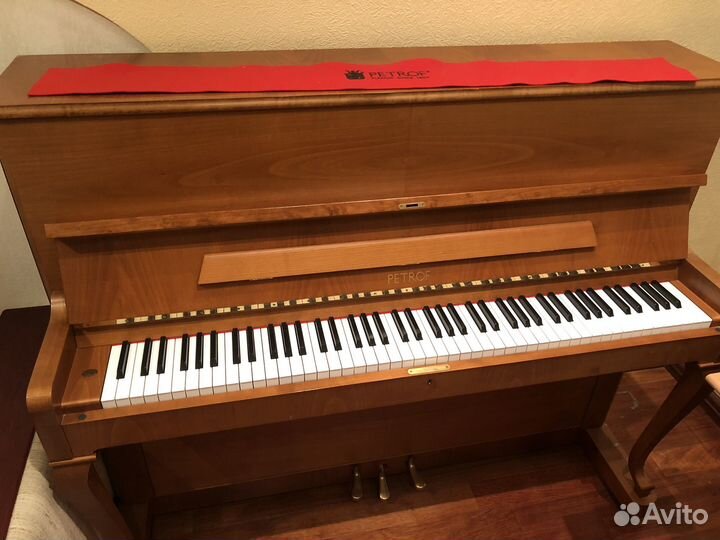 Пианино petrof