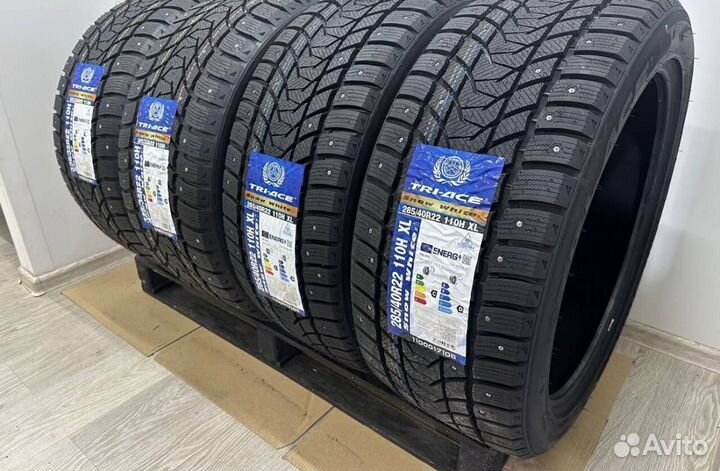 Tri Ace Snow White II 285/40 R22 111H