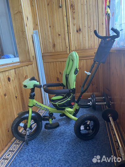 Велосипед детский трехколесный с ручкой