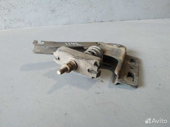 Механизм ручника Mercedes Sprinter W906