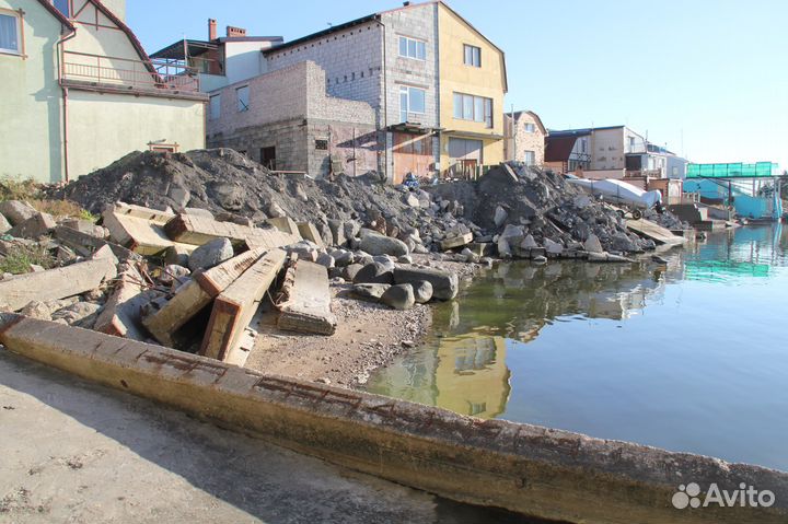 Укрепление береговой линии. Строительство слипов