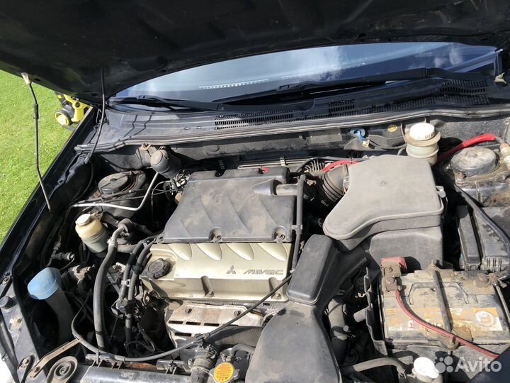 Mitsubishi Outlander 2.4 AT, 2006, 300 000 км