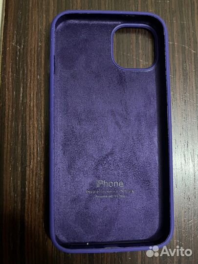 Чехол на iPhone 13