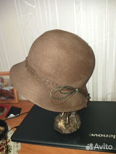 Шляпка фетровая