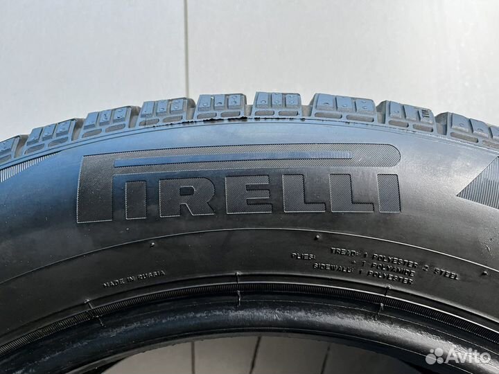 Pirelli Ice Zero FR 215/60 R17