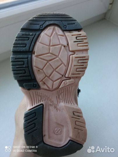 Ботинки демисезонные для девочки 22 р