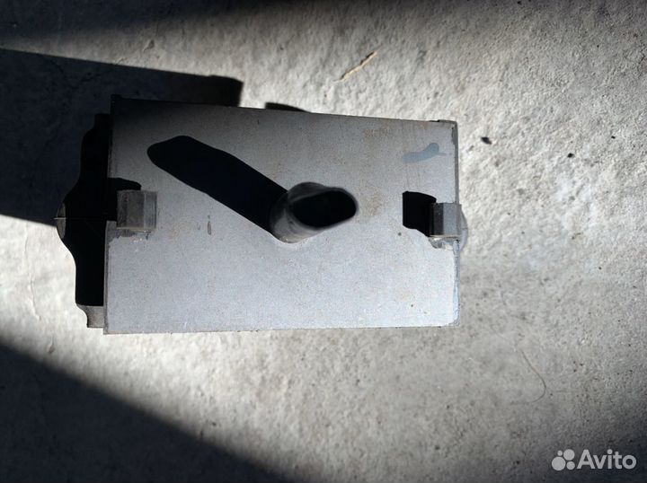 Подушка двигателя для Мазда вт 50