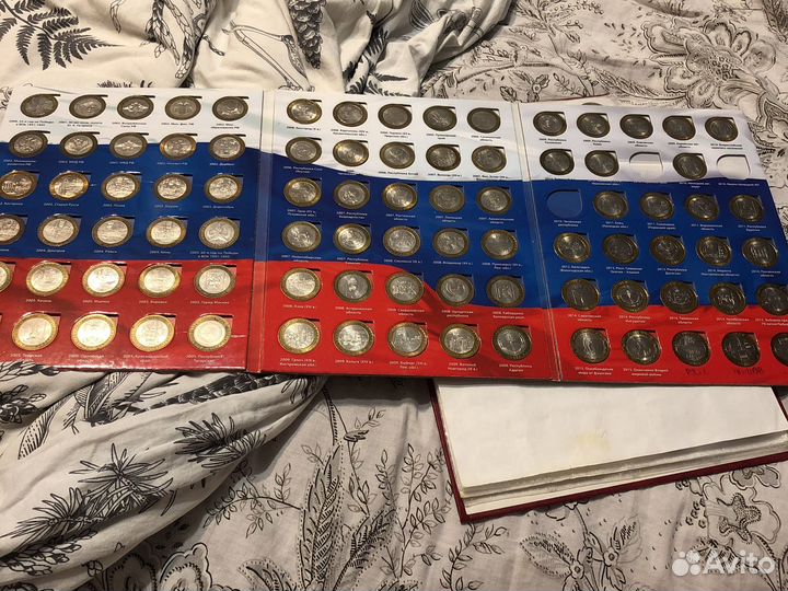 Памятные биметаллические десятирублевые монеты