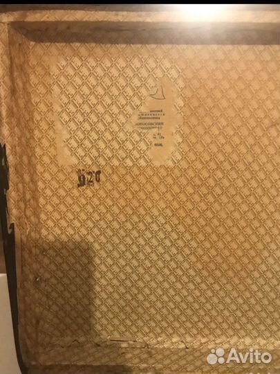 Ретро чемодан