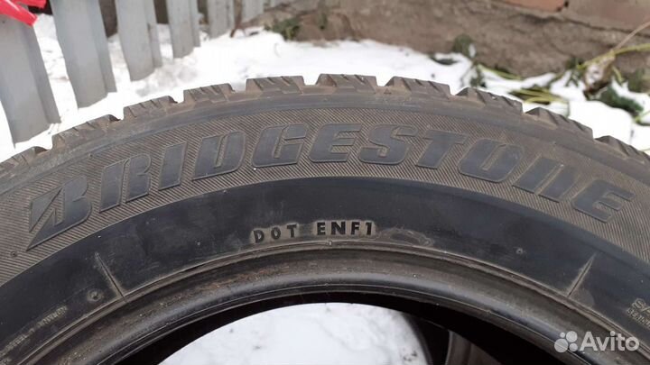 Bridgestone 613V 215/60 R16