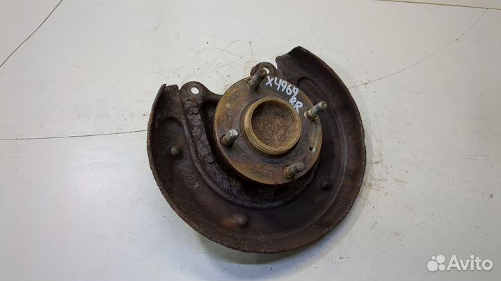 Ступица (кулак, цапфа) правая задняя Mitsubishi Colt