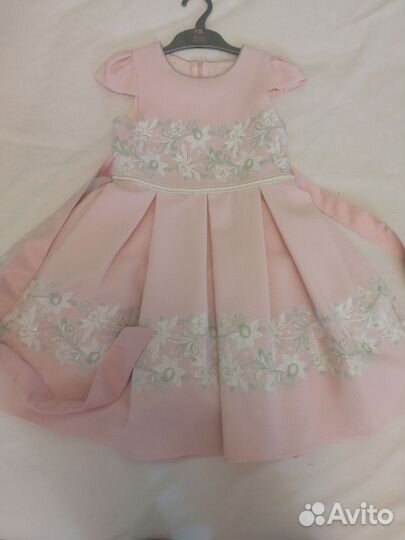 Платье для девочки 122