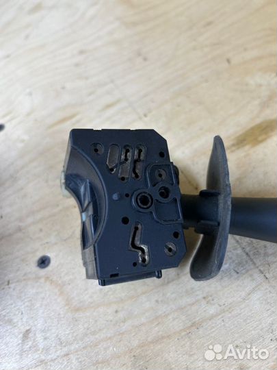 Подрулевой переключатель дворников Renault Scenic