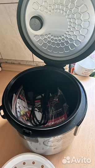 Мультиварка Redmond, rмс-М211, 10 программ