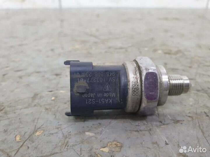 Датчик давления топлива Porsche Panamera 1 970 4.8