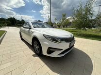 Kia K5 2.0 AT, 2018, 77 000 км, с пробегом, цена 1 490 000 руб.