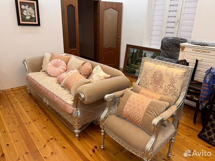 Диван и 2 кресла