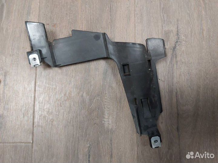 Кронштейн фары передний правый Bmw 320I E46 M52TU