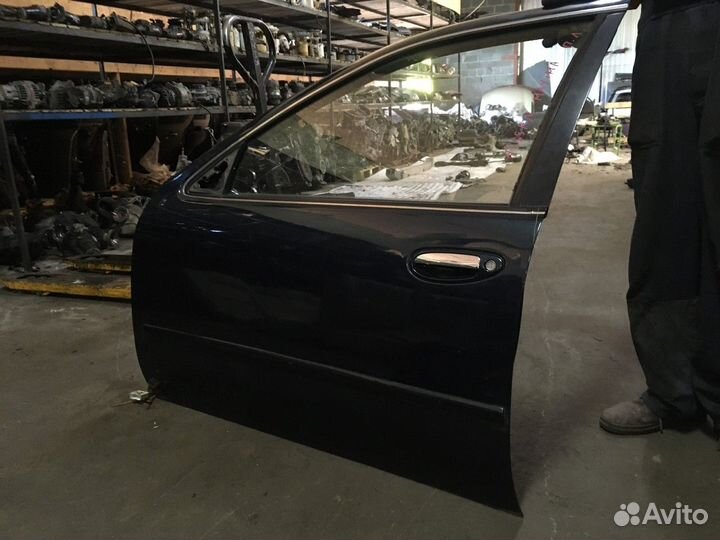 Дверь передняя левая (Nissan Maxima)