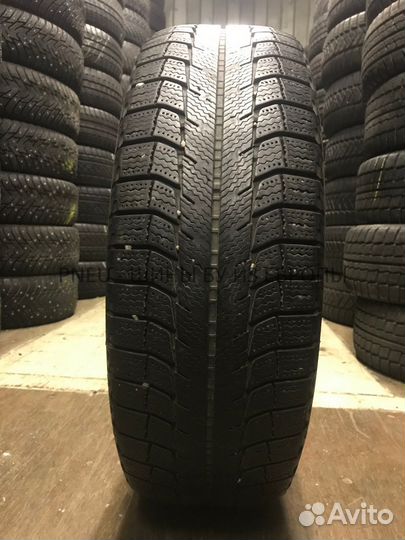 Michelin Latitude X-Ice North 215/60 R17 98T