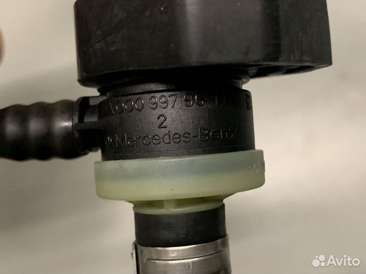 Клапан вентиляции картерных газов MB A2740187201