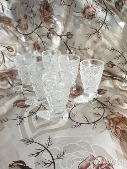 Хрустальные рюмки сапожки