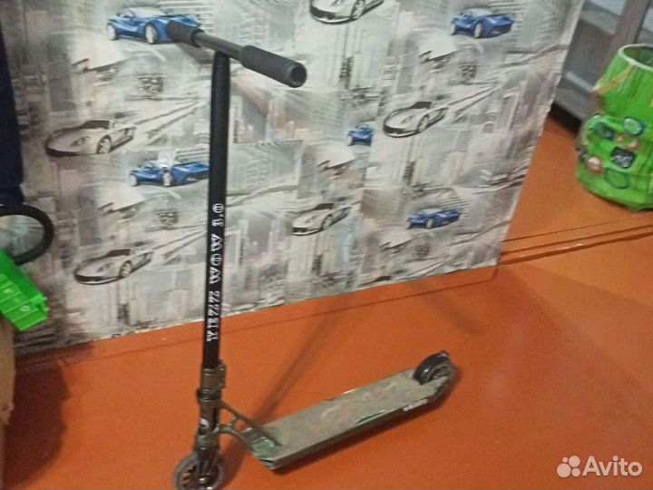 Трюковой самокат