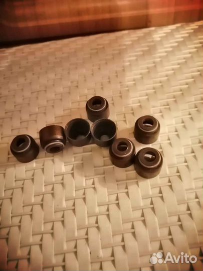 Маслосъёмные колпачки мазда, хонда