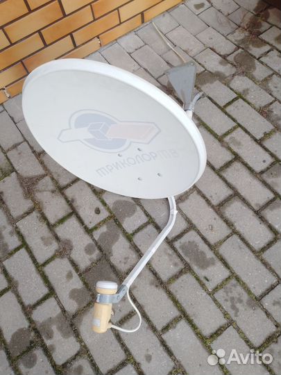 Спутниковая тарелка
