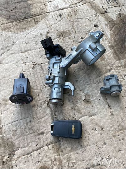 Замок зажигания Chevrolet Cruze