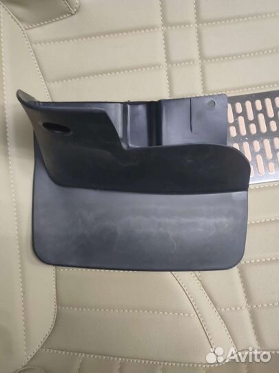 Брызговики land cruiser100