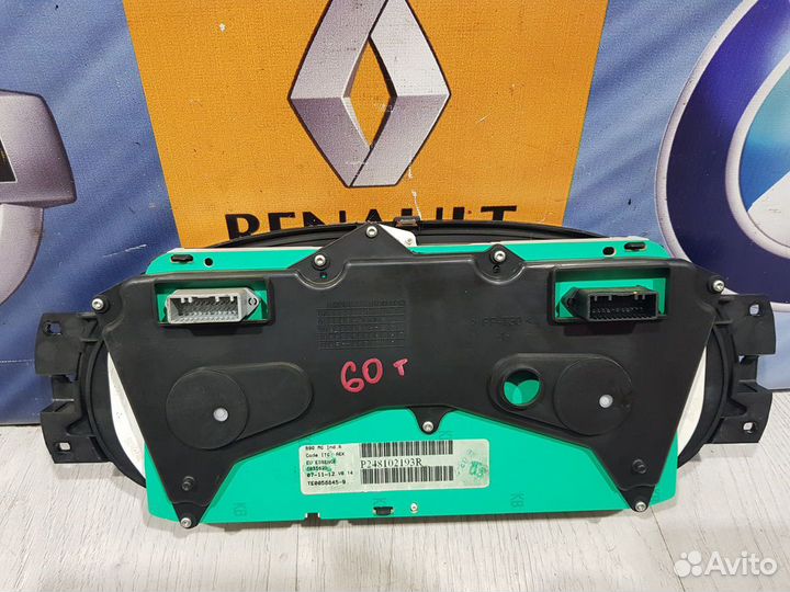 Панель приборов Приборная Щиток Доска Renault loga