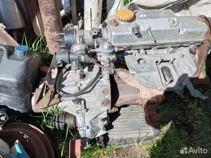 Двигатель от 9 с коробкой