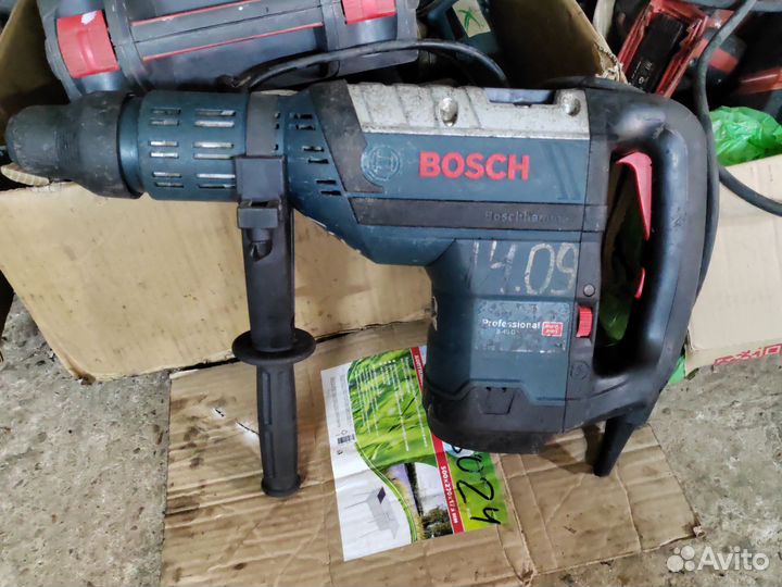 Молоток отбойный, перфлратор bosch gbh 8-45DV