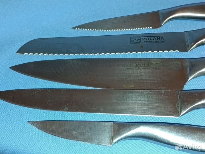 Набор кухонных ножей с подставкой