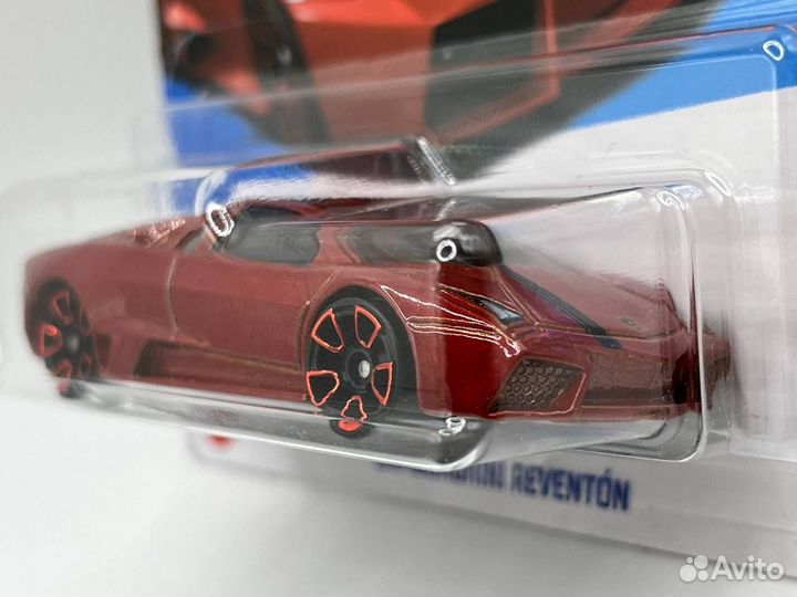 Hot Wheels Lamborghini Reventon (Красный)