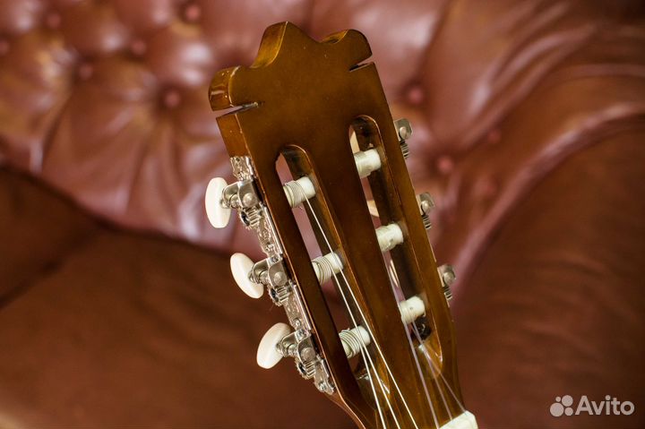 Классическая гитара Martinez 4/4 (Комплект)