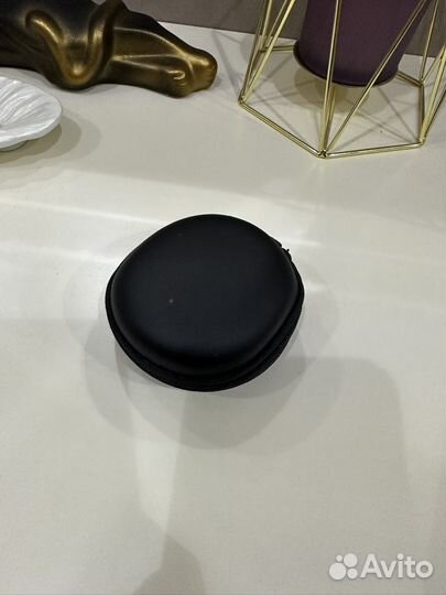 Футляр кейс для наушников