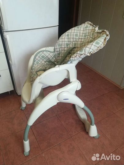 Детский стульчик для кормления