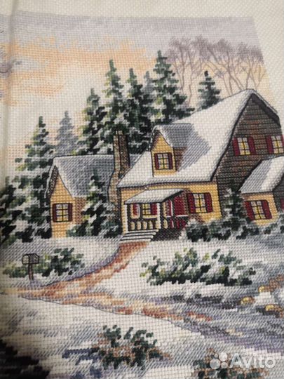 Готовая вышитая картина крестом