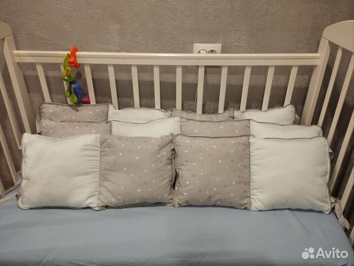 Бортики в кроватку