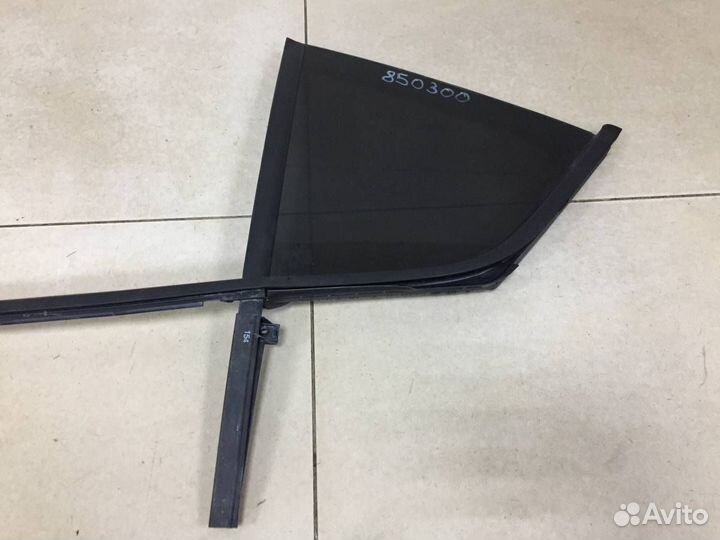 Стекло двери задней левой форточка Skoda Octavia A7 2013